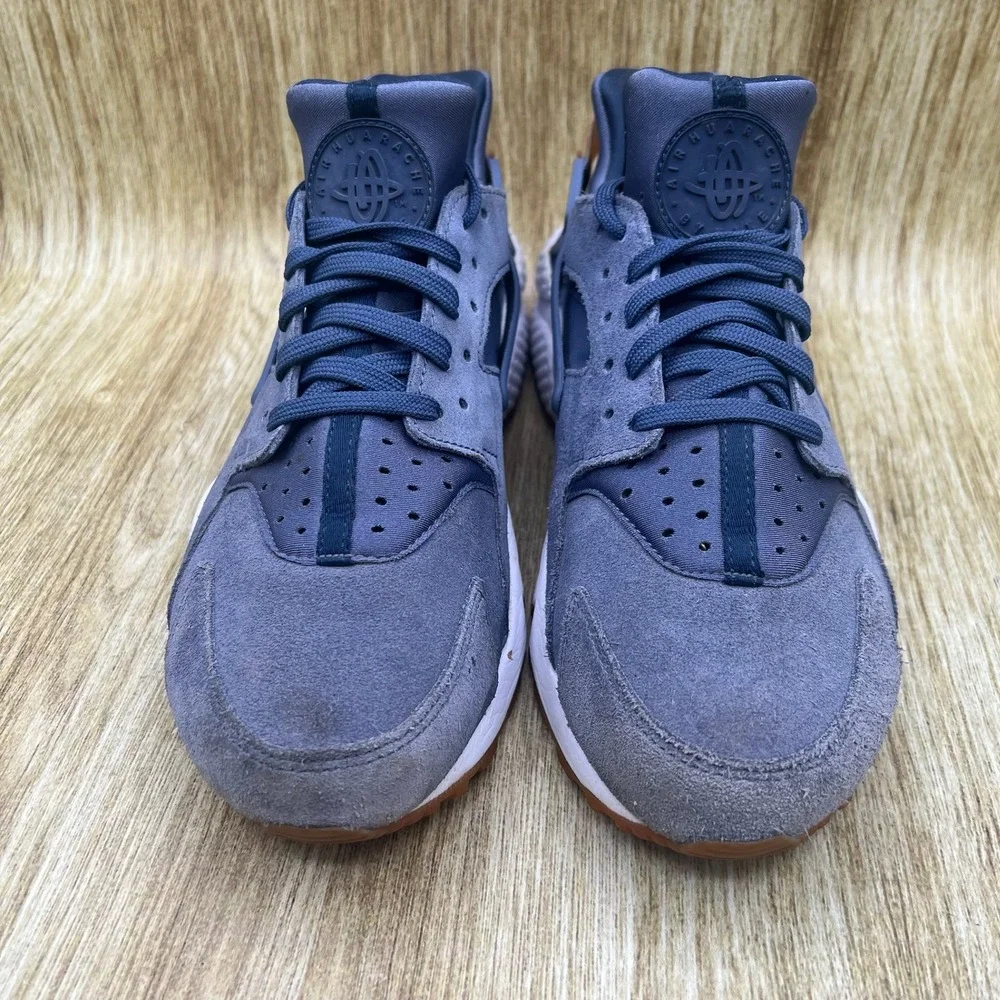 Nike Air Huarache Run SD Womens Size 10 Diffused Blue Suede Gum Shoes AA0524-400